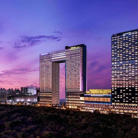 Novotel Ambassador Seoul Yongsan Экстерьер фото